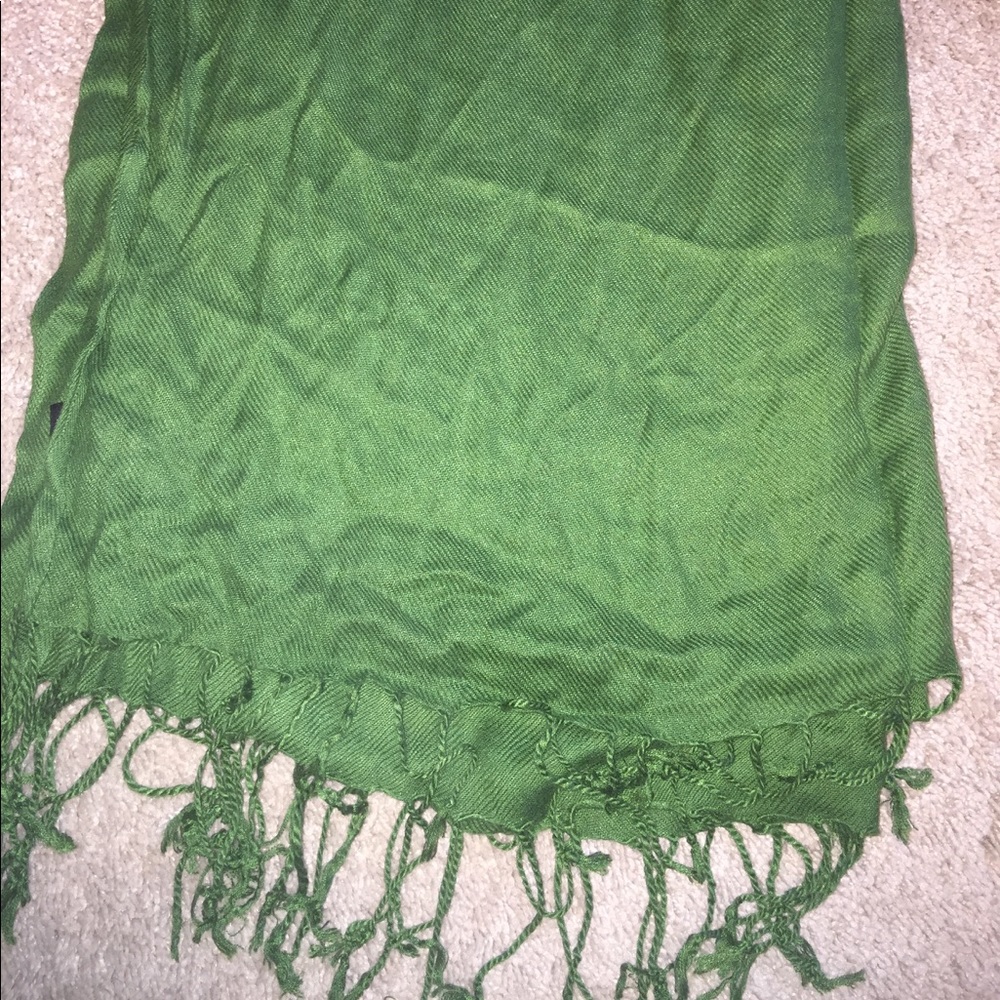 Green Scarf Wrap